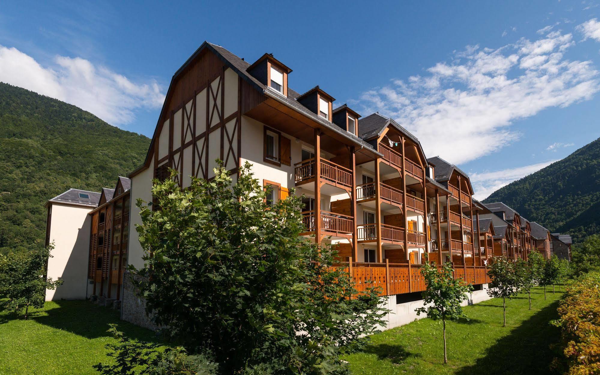Lagrange Vacances Le Belvedere Saint-Mamet Екстериор снимка