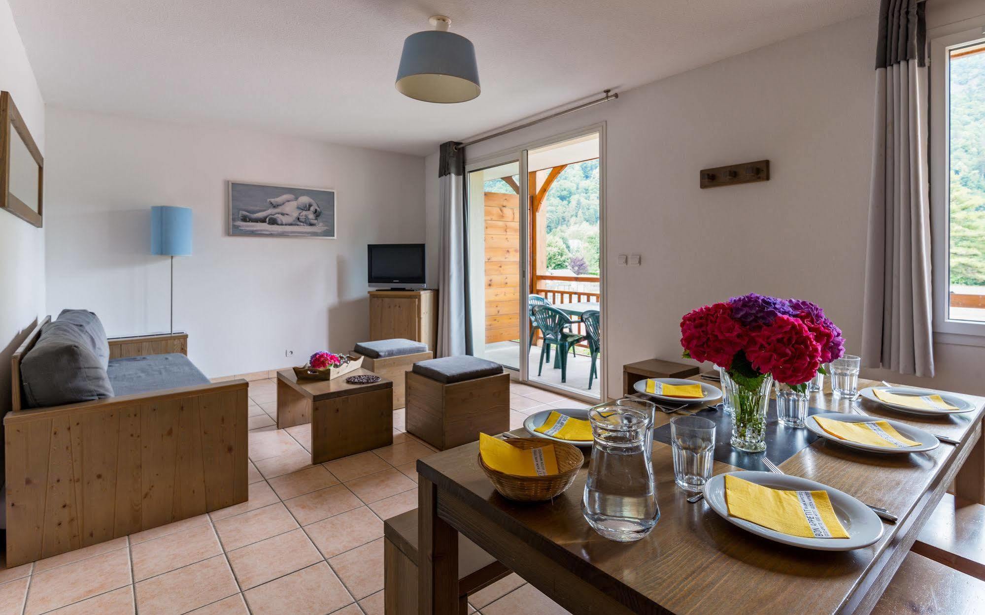Lagrange Vacances Le Belvedere Saint-Mamet Екстериор снимка