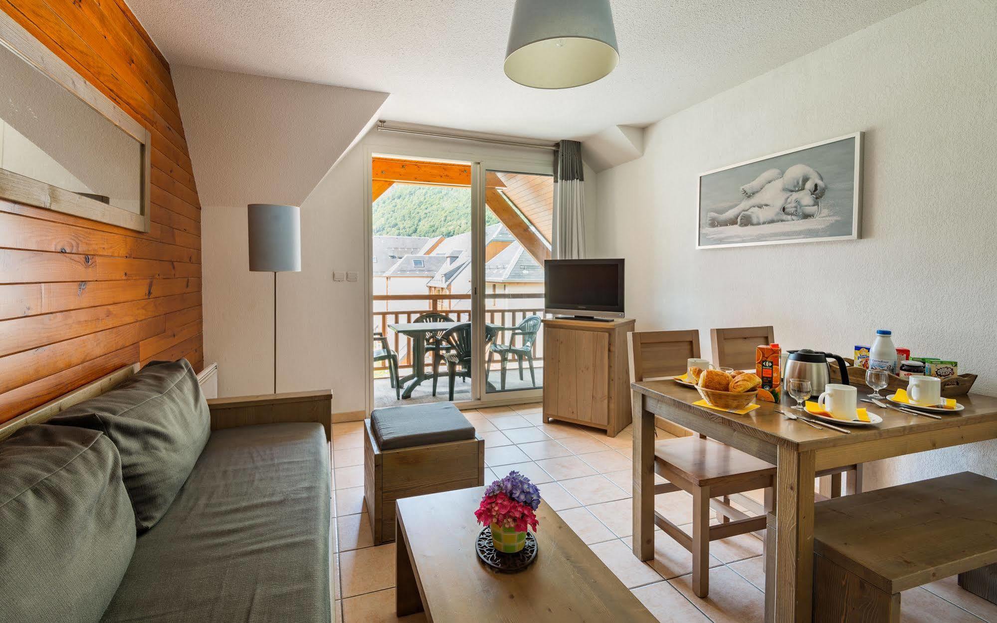 Lagrange Vacances Le Belvedere Saint-Mamet Екстериор снимка