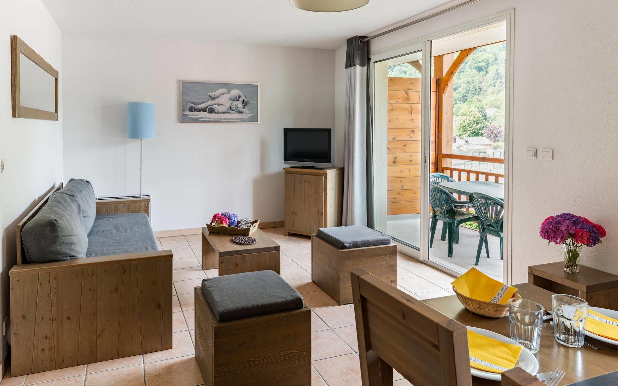 Lagrange Vacances Le Belvedere Saint-Mamet Екстериор снимка