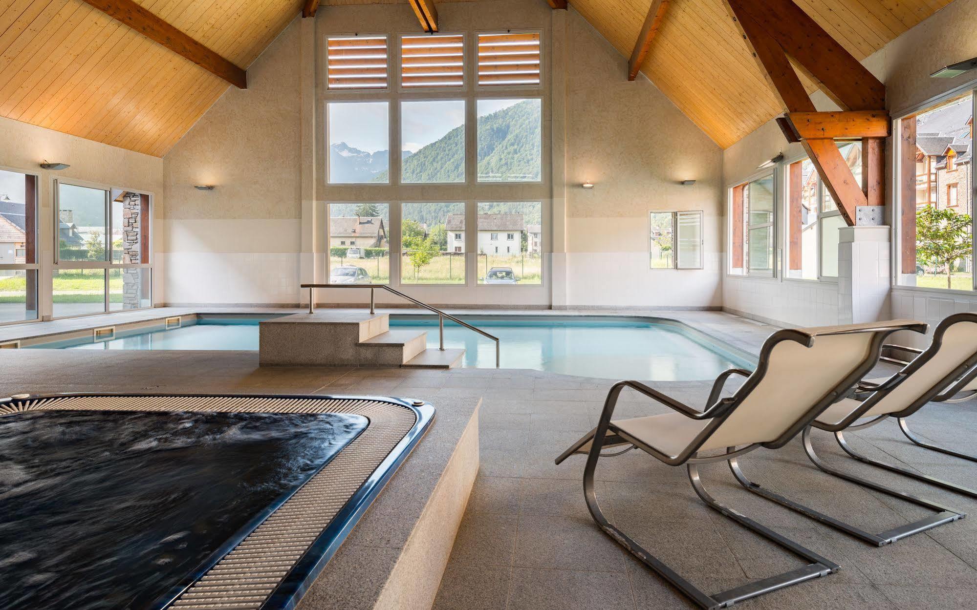 Lagrange Vacances Le Belvedere Saint-Mamet Екстериор снимка