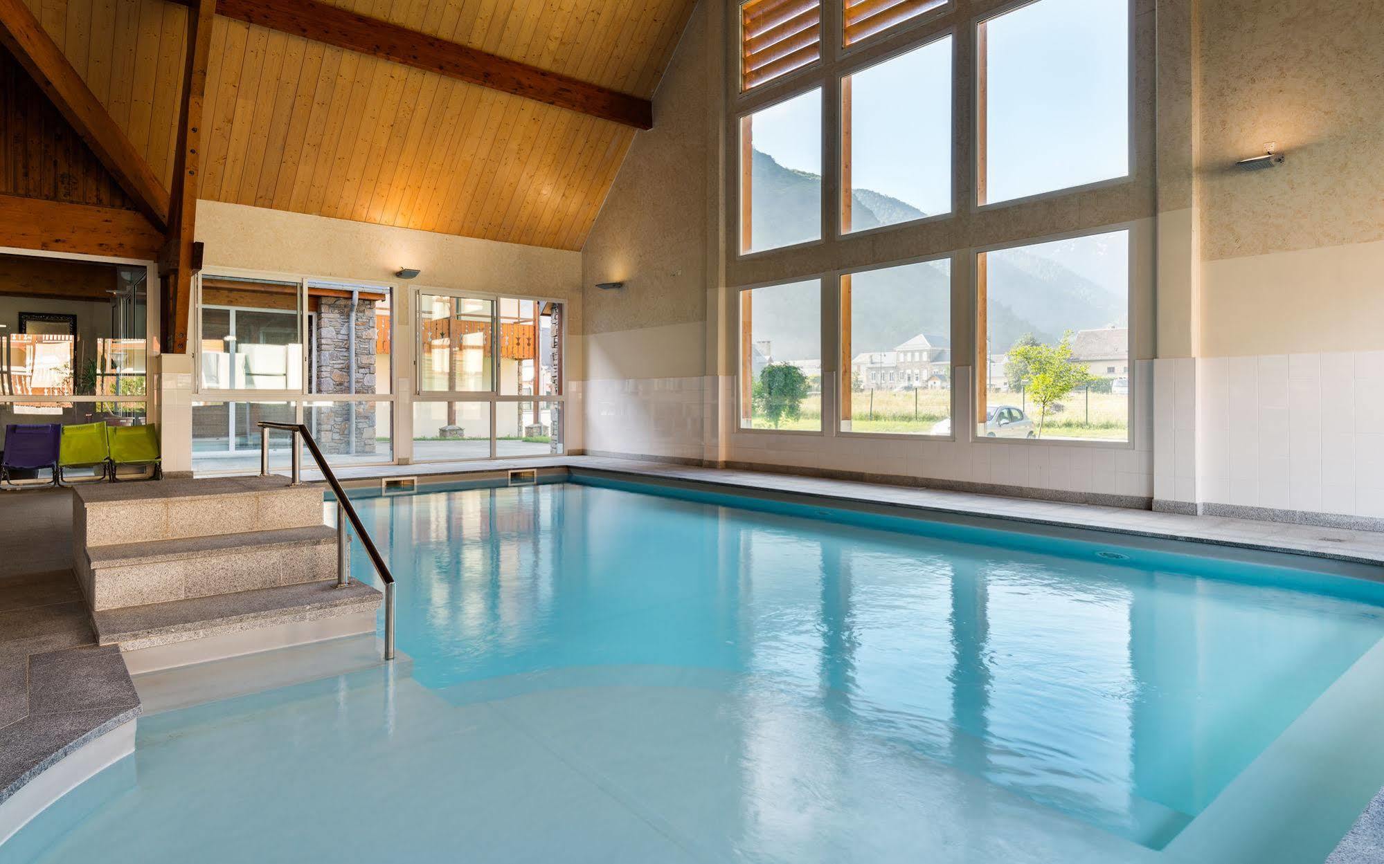 Lagrange Vacances Le Belvedere Saint-Mamet Екстериор снимка
